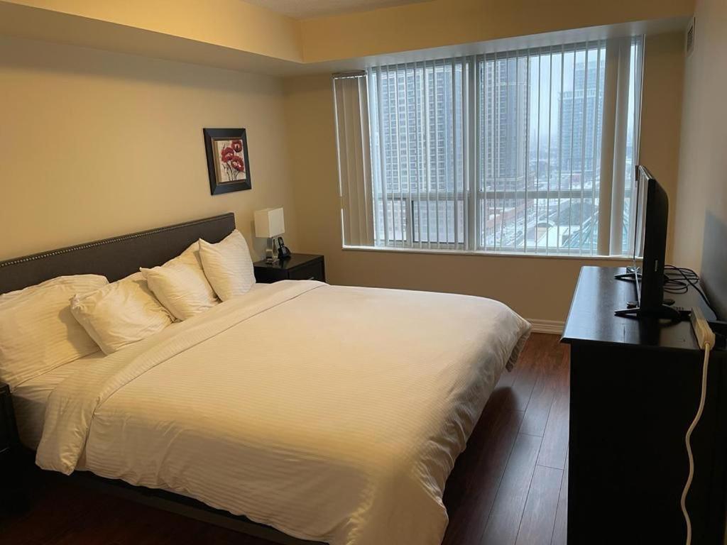 Platinum Suites Furnished Executive Suites Миссиссага Экстерьер фото