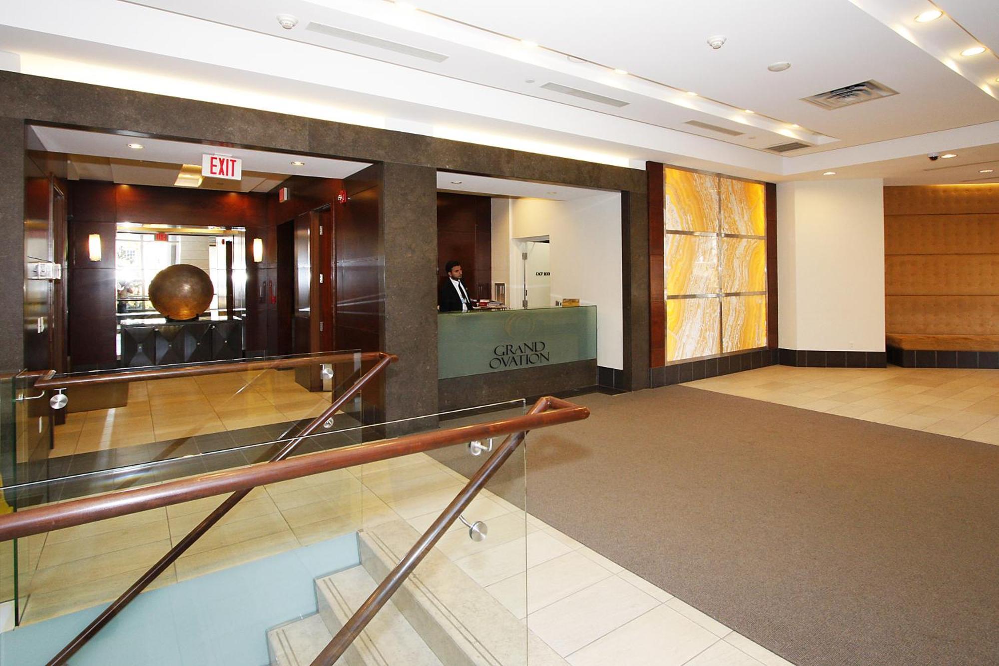 Platinum Suites Furnished Executive Suites Миссиссага Экстерьер фото