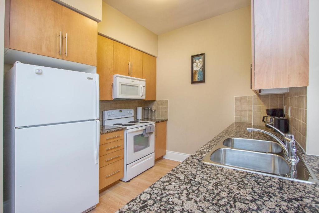 Platinum Suites Furnished Executive Suites Миссиссага Номер фото